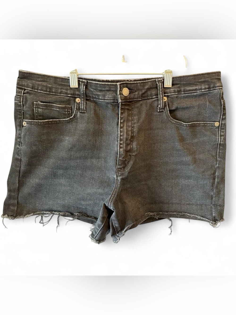 Universal Thread High Rise Midi Denim Shorts 16 / 33